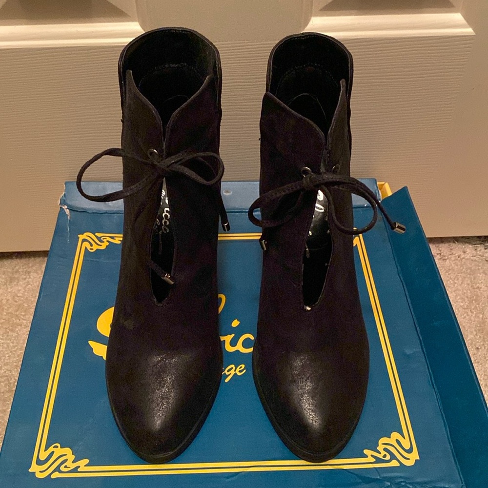 SBICCA Vintage Collection Booties